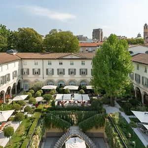 Hotel Four Seasons